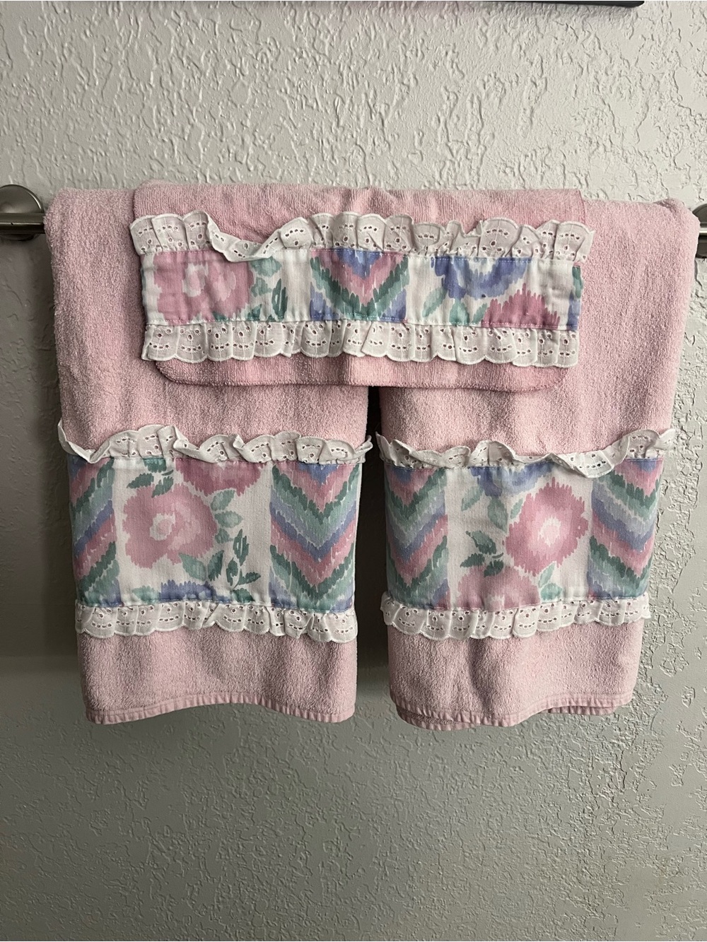 Vintage Lady Pepperell Celebration Pink Cottagecore Towel Set